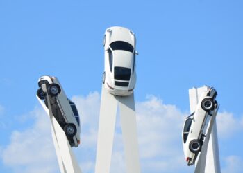 Porsche kündigt neues Sparprogramm ab 2025 an: Blume warnt jetzt vor struktureller Krise